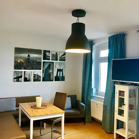 Yorkgebiet, Im Grunen Mit Balkon Und 2sz *