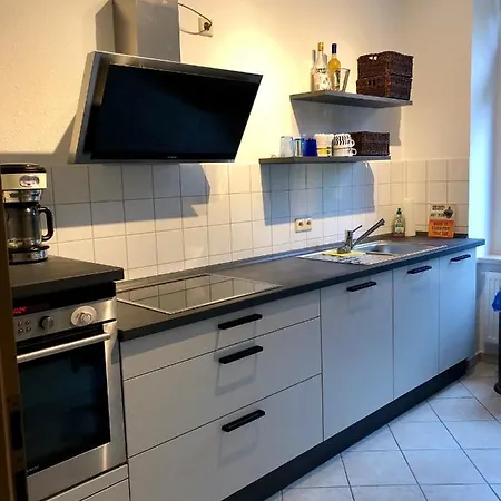 Apartment Yorkgebiet, Im Grunen Mit Balkon Und 2sz